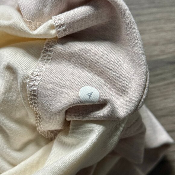 Lululemon Women's Savasana Wrap - Picture 6 of 9